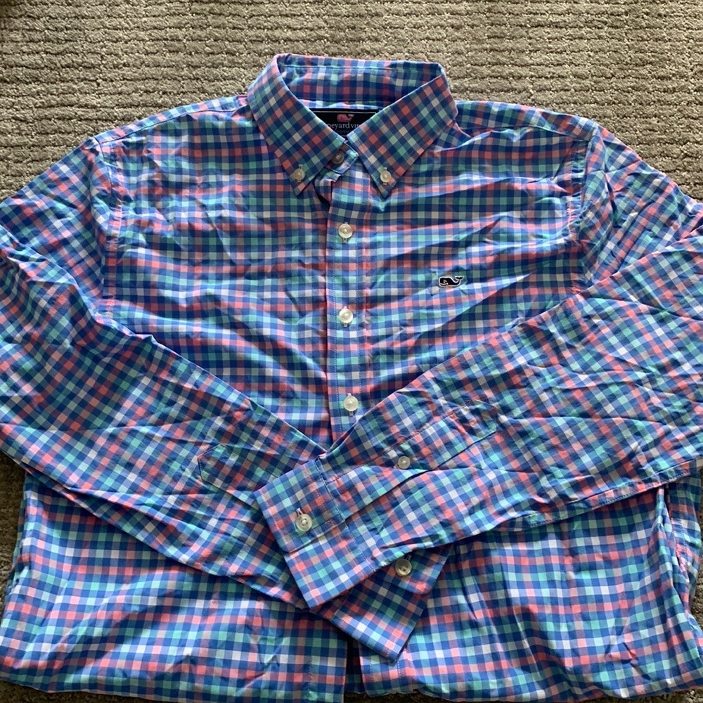 Vineyard vines boys button down.  Perfect condition